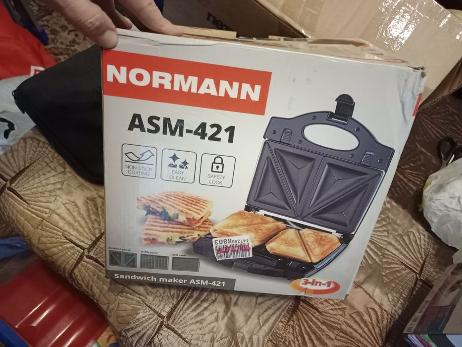 Сендвичница 3в 1  б/у отличного качества