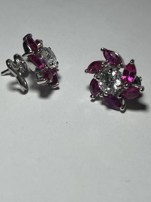 Bijuterii de argint cu pietre naturale