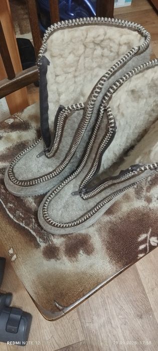 Продам бурки (валенки) искусственные