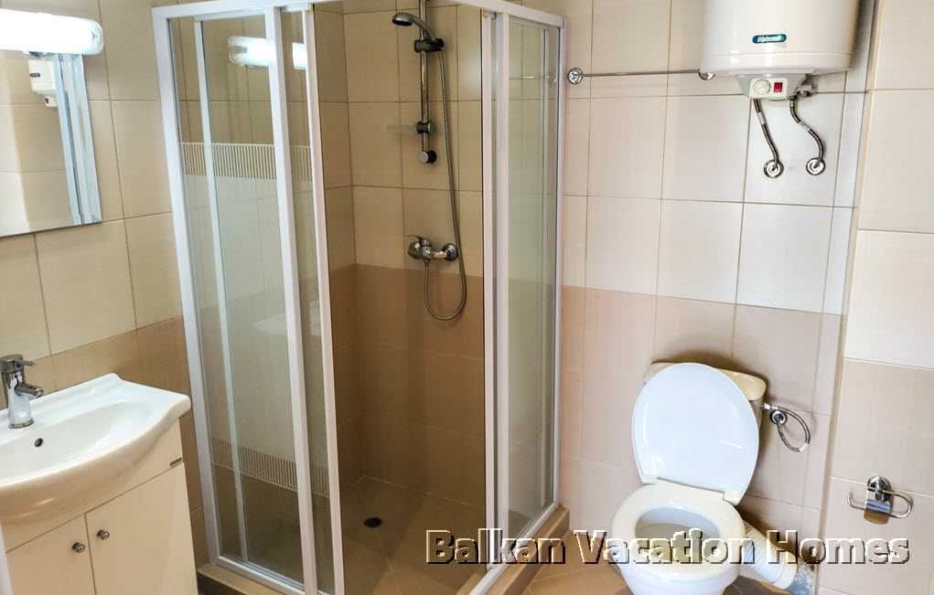 Продава се Тристаен апартамент в Бяла - 102 кв.м за 589 €/кв.м - Снимка #7