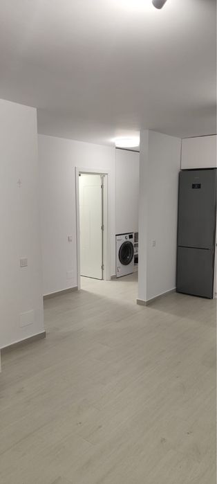 Inchiriez aparatmet 2 camere Floresti