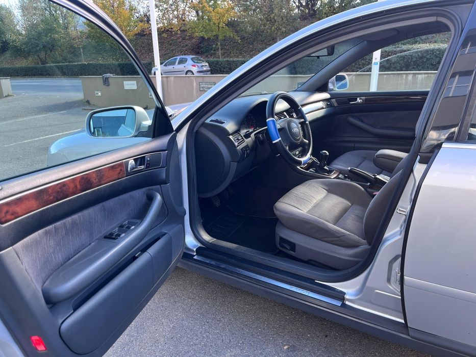 Vand A6 c5 2.5 TDI km reali 220000 prim propietar 2200€