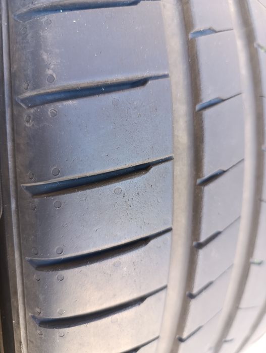 Летни гуми Kumho 265/35/20 dot 2025
