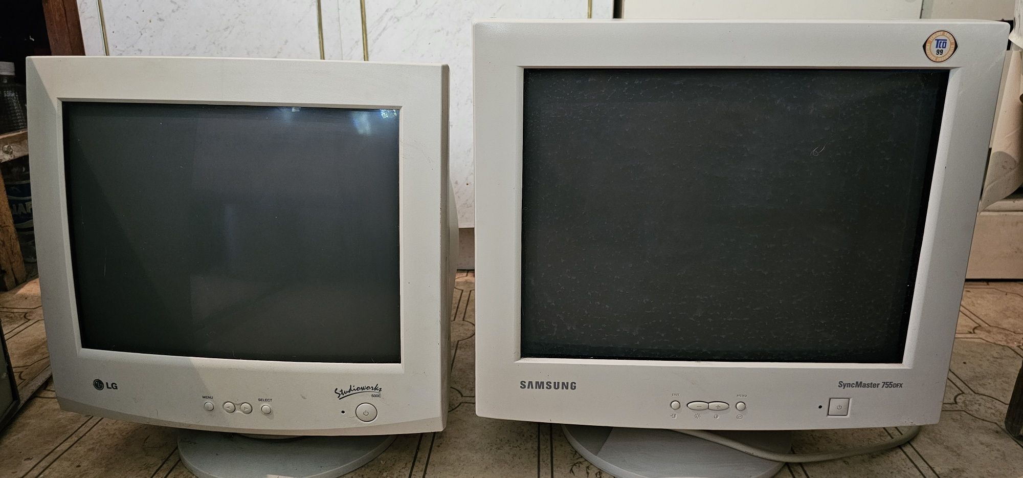 Мониторы 15" и 17"