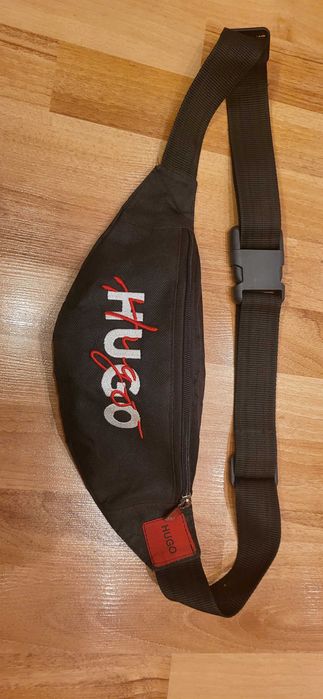 Чантичка марка HUGO BOSS