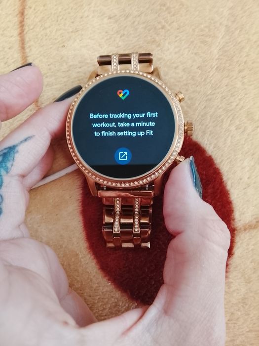 Ceas fossil smartwatch