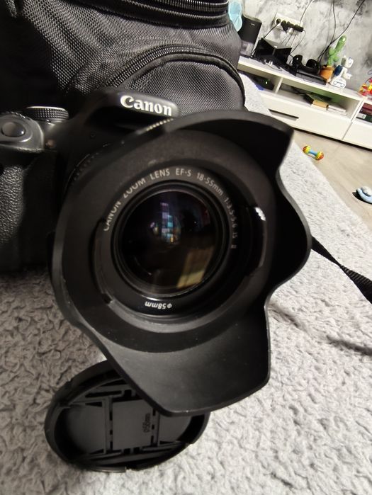 Vând Canon EOS600D