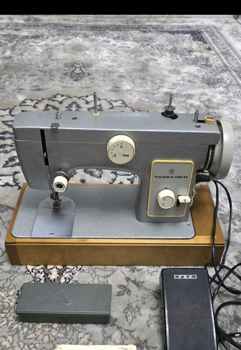 Швейная машинка Чайка 132М