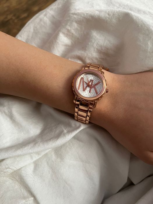 Часовник michael kors