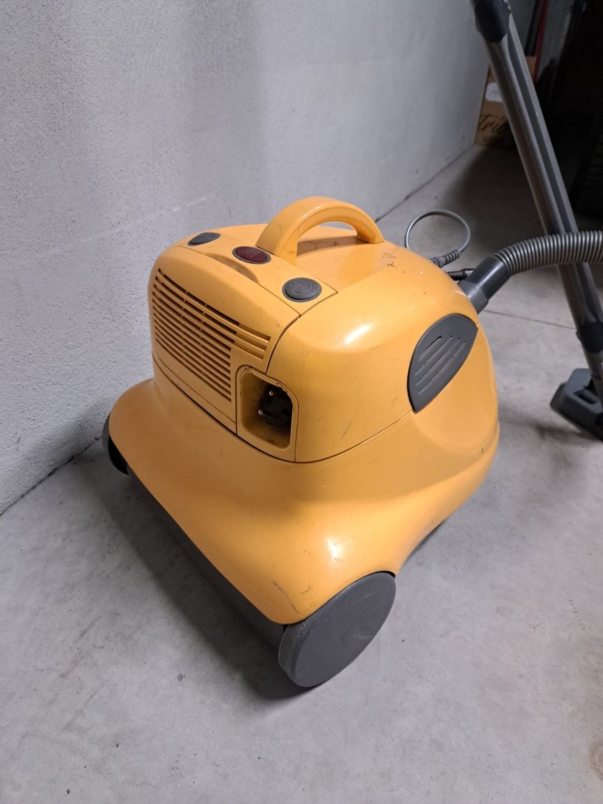 Прахосмукачка Беко / Beko 1400W