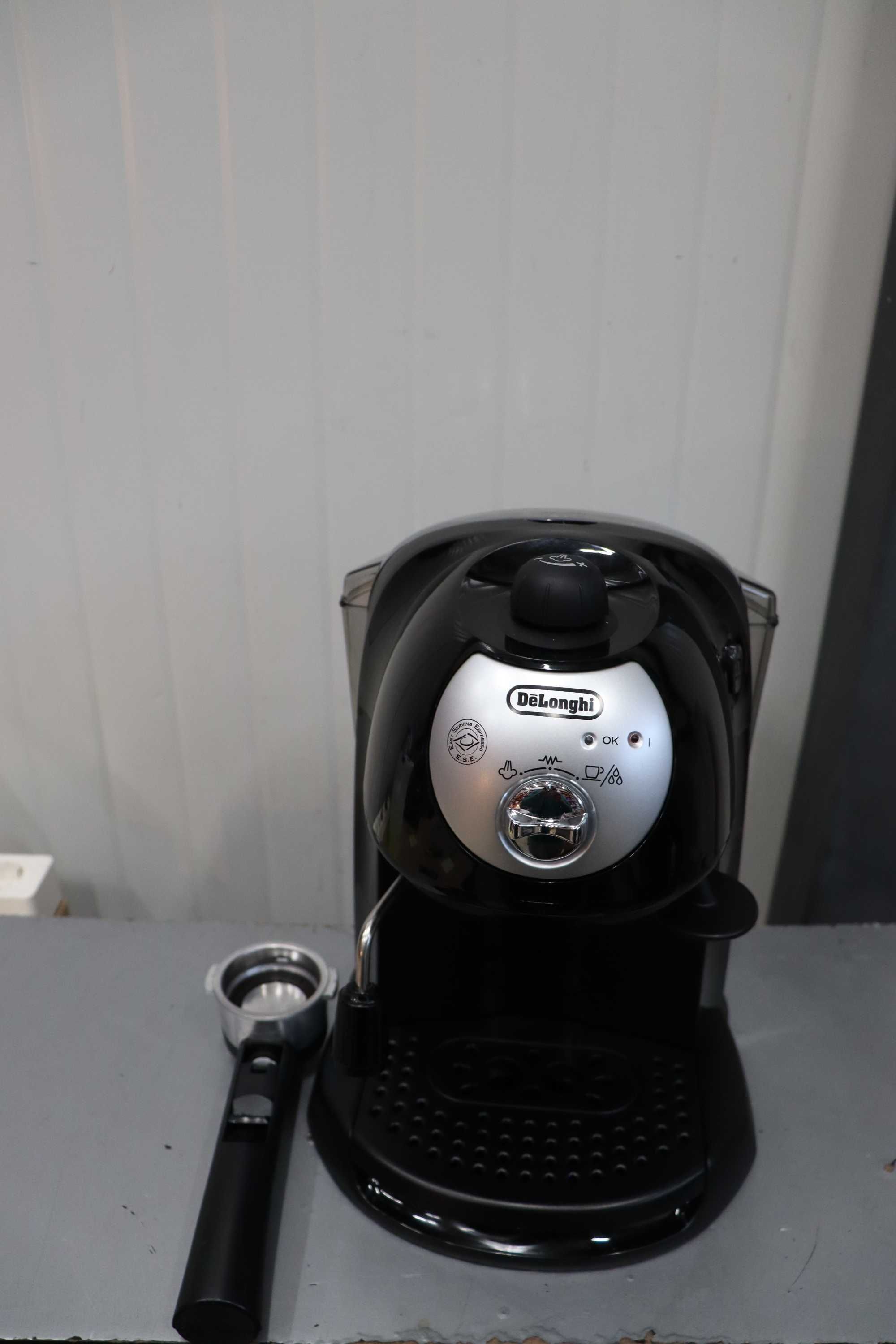 КАФЕМАШИНА DELONGHI EC201CD.B  1000.00 ml, 15.00 bar, ЧЕРЕН