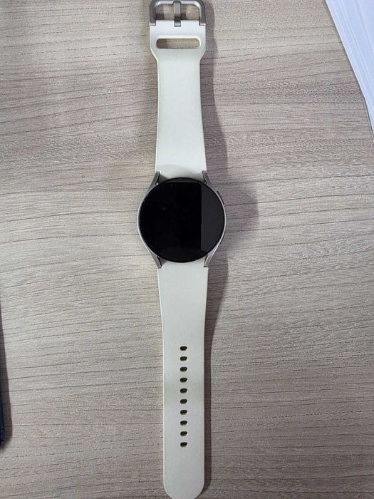 Samsung Galaxy Watch 6 , 40mm gold wi-fi