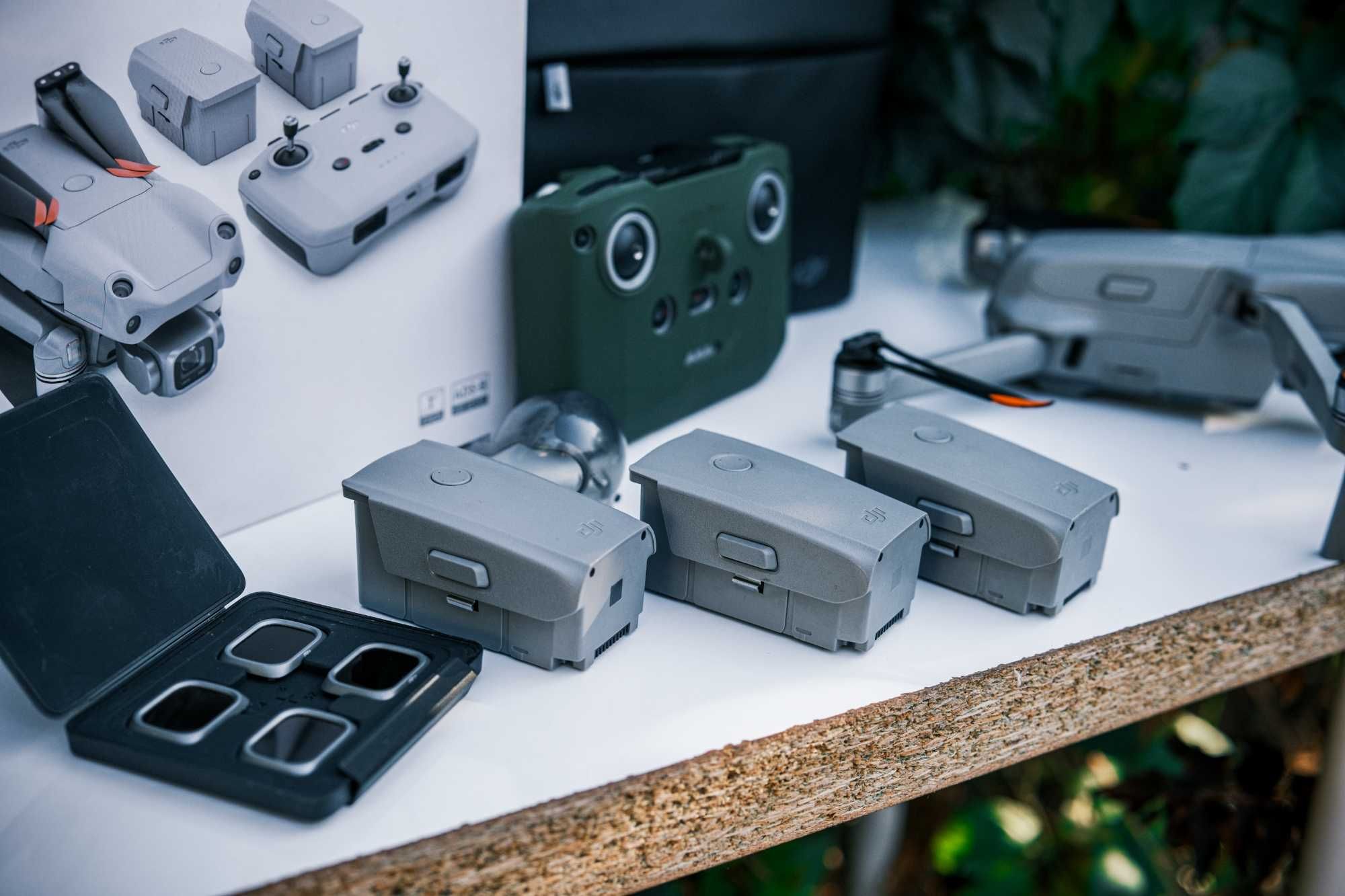 Дрон DJI AIR 2S Fly More Combo