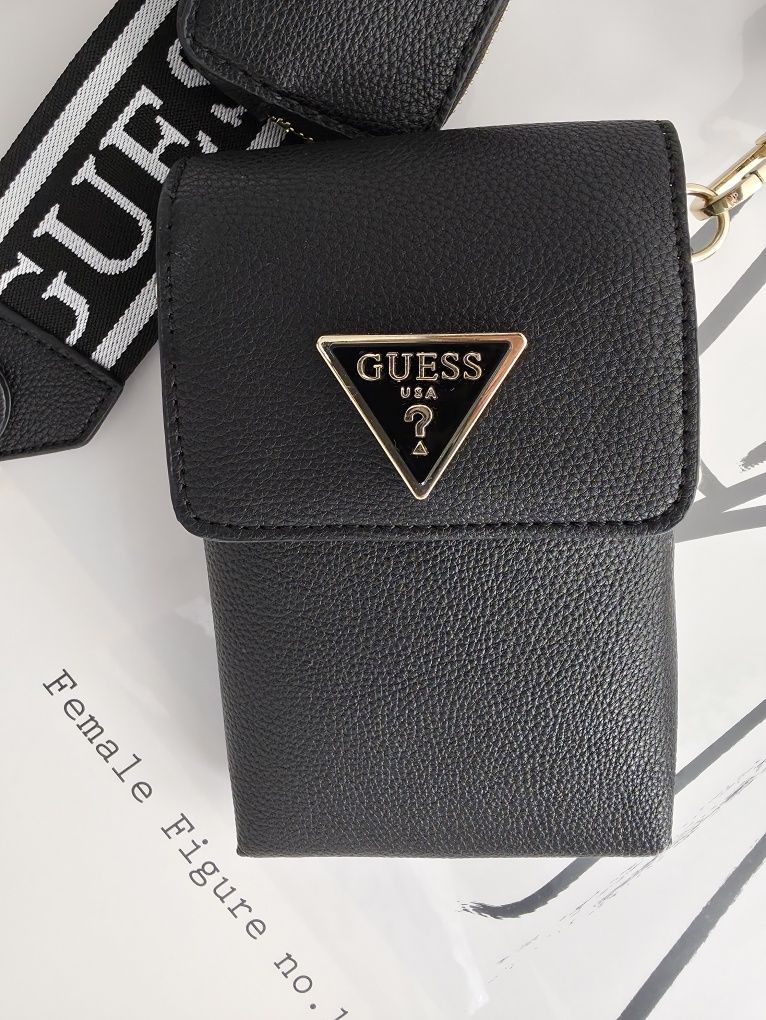 Чанта GUESS Latona