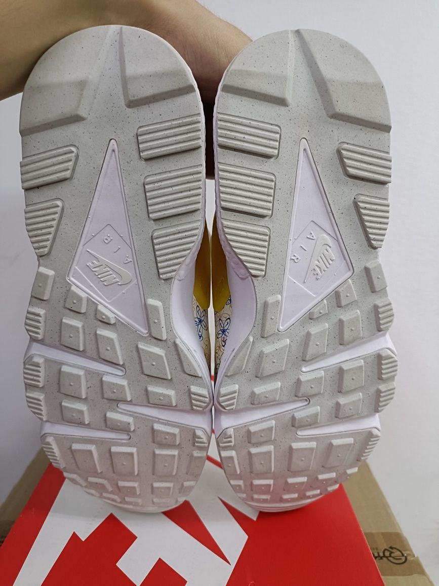 Nike Air Huarache номер 38, 38.5, 39, 40, 40.5