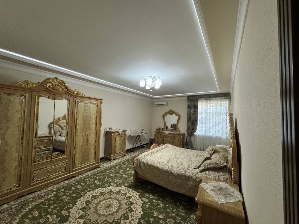 Продаётся дом! Эркин улица. Не долеко от ипподрома.