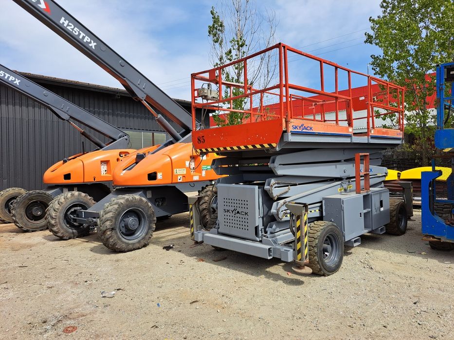Societate vindem nacela foarfeca diesel4x4, 15m,16m,17m Vindem in RATE