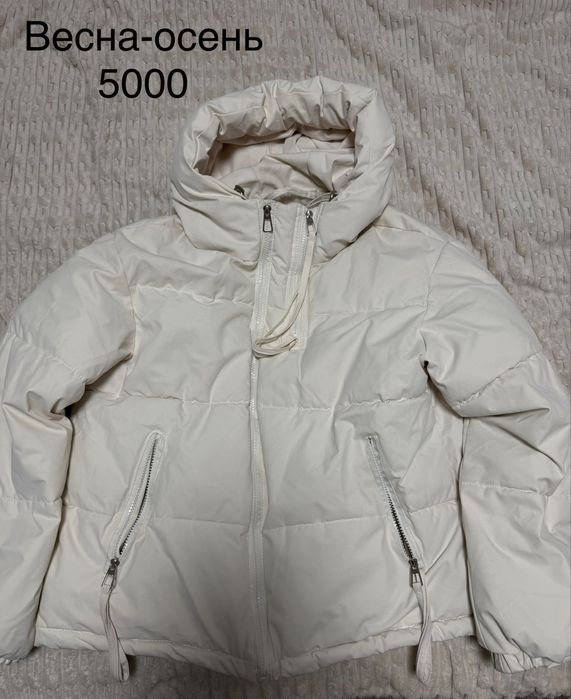 Продам верхнюю женскую одежду