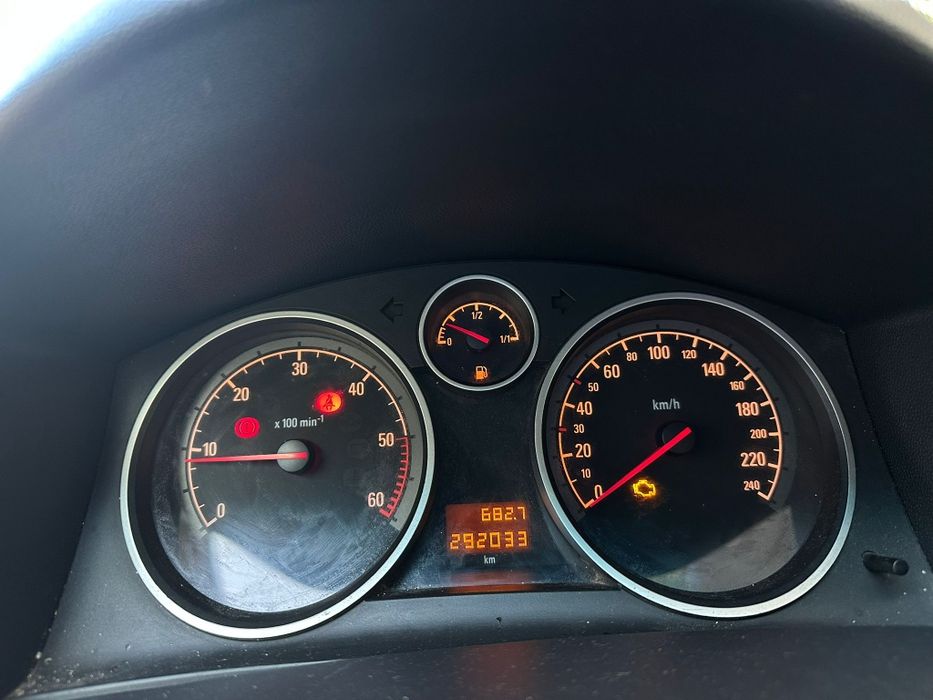 Vând Opel astra h 1.7 cdti