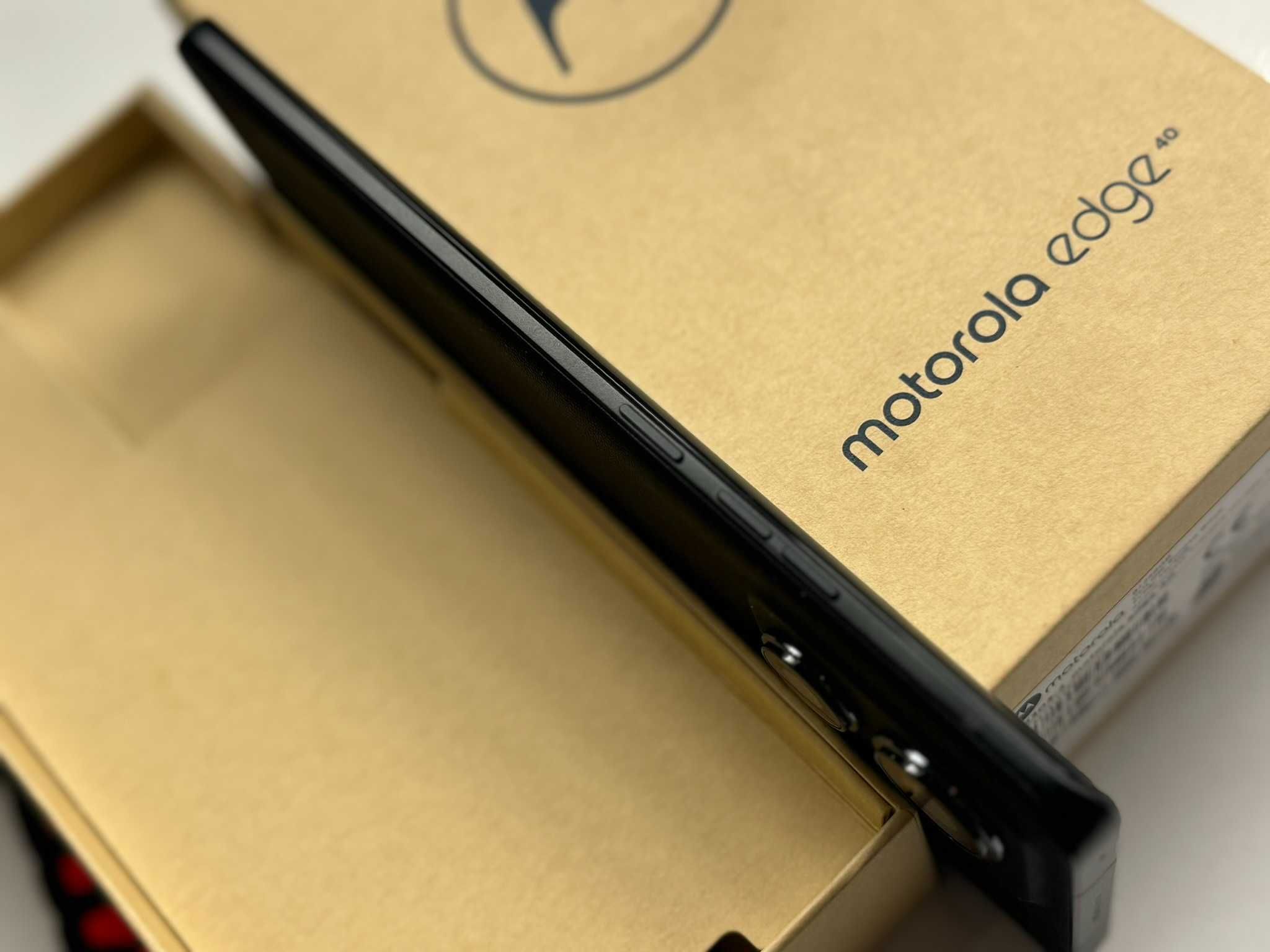 ! Ново ! Motorola Edge 40 256GB 5G Leather Eclipse Black Гаранционен