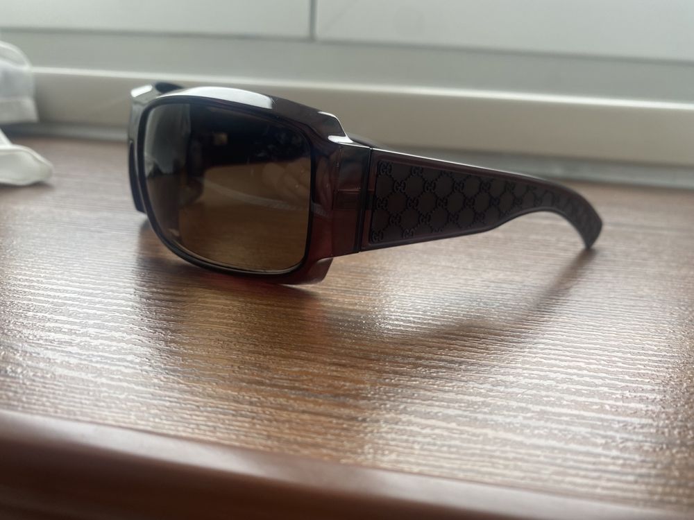 Vand ochelari de soare Gucci originali