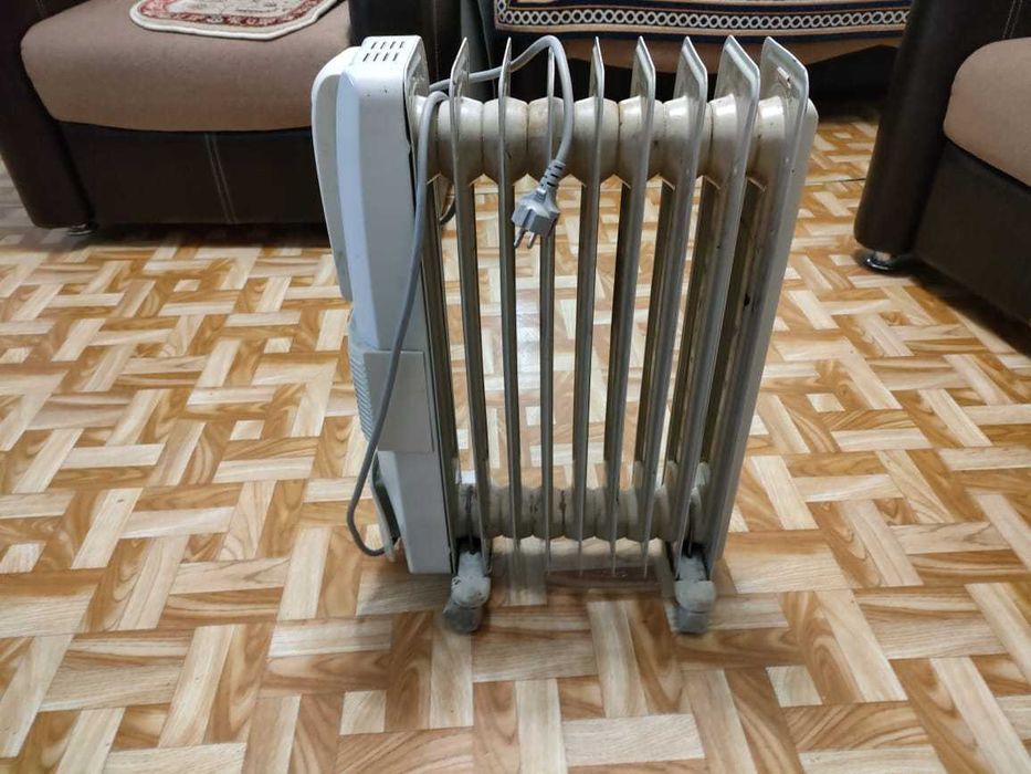 Продам электрический масляной обогреватель Италия оригинал