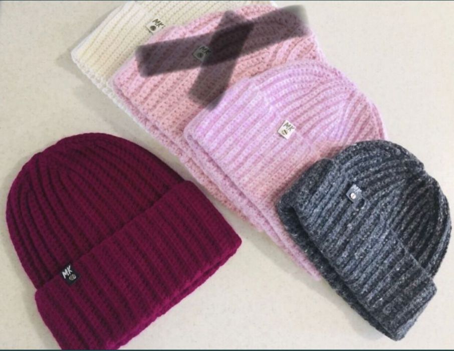 Продам шапки/бактусы/бирки