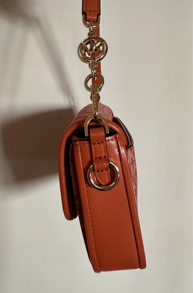 Нова! кожена оригинална Michael Kors чанта + ДЪЛГА дръжка