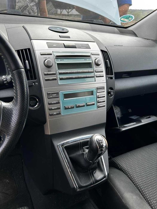 Toyota Corolla Verso 2008 на части