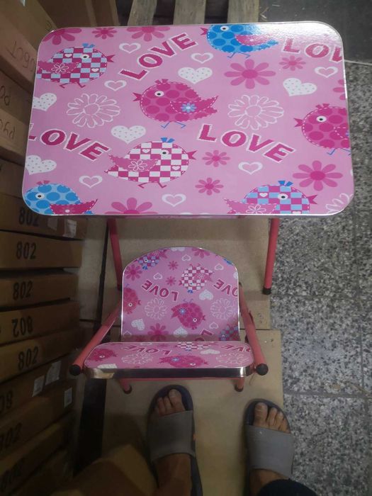 Детски чин, маса с герои