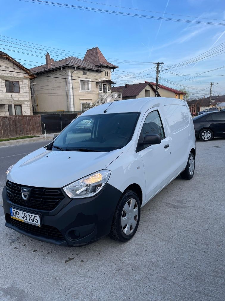 Vând Dacia Dokker 1.6 i fabricație 2019 /53.000km Proprietar/6900€