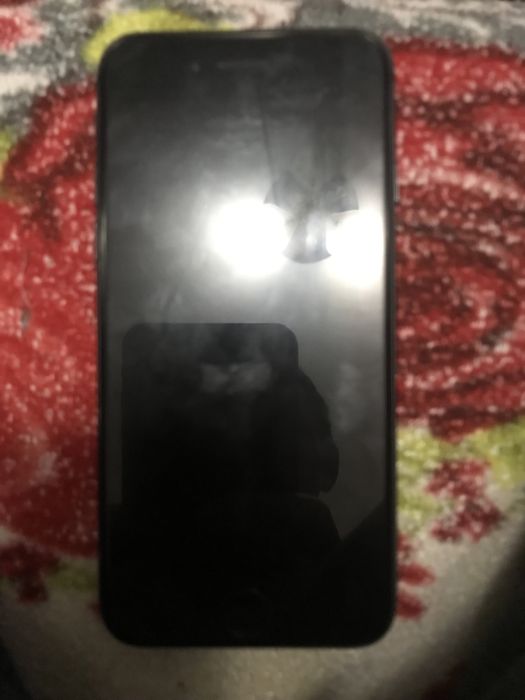 Продам айфон 7 в хорошем