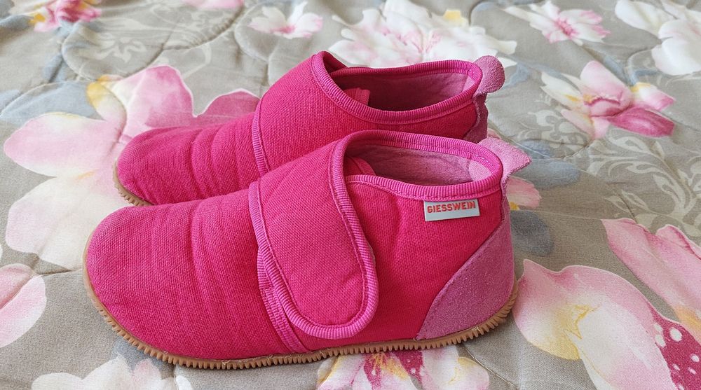 Детски боси пантофки на Giesswein
