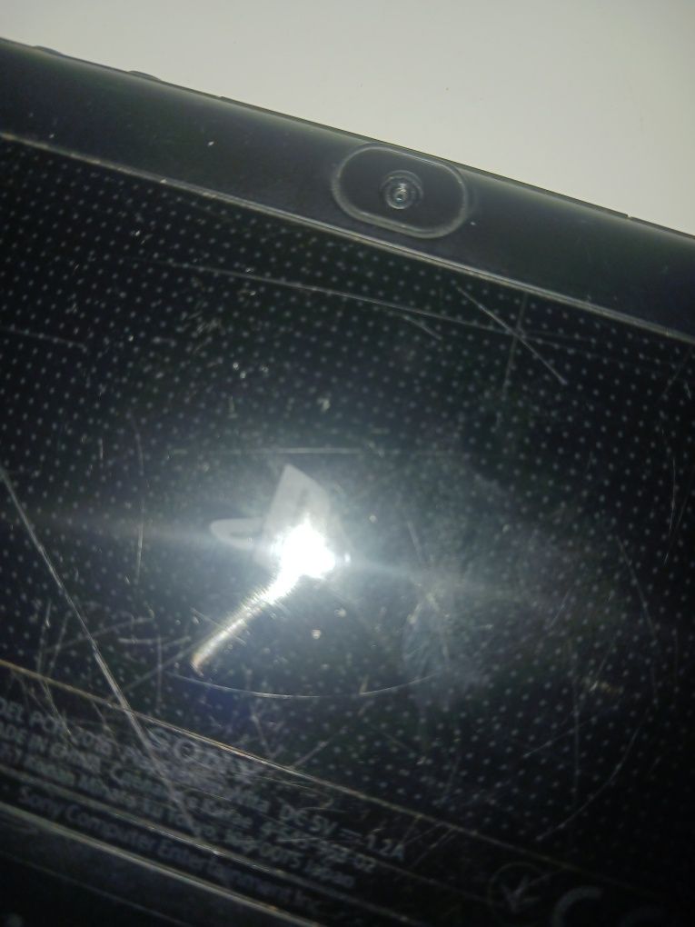 PS Vita slim 2000 + батерия, джойстик