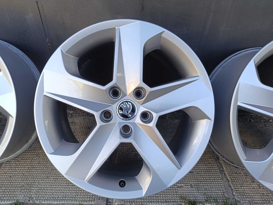 ОРИГИНАЛНИ джанти 17 ' 5x112 SKODA OCTAVIA / Шкода Октавия 57,1 ЕТ51