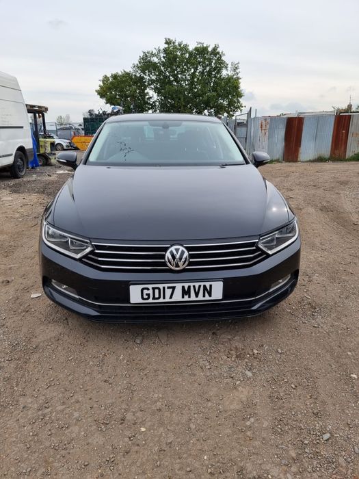 Lunetă  Volkswagen Passat B8 berlină