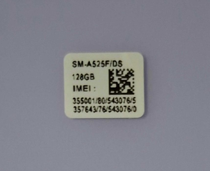 Samsung Galaxy A52 4G + калъф, 32GB SD, ориг. зарядно БЕЗ ЗАБЕЛЕЖКИ