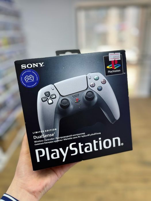 Dualsense 30th Anniversary