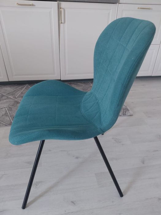 Vand 2 scaune dining,