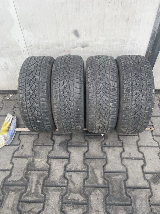 Vand set de 4 anvelope iarna 195 50 16 Dunlop 7mm