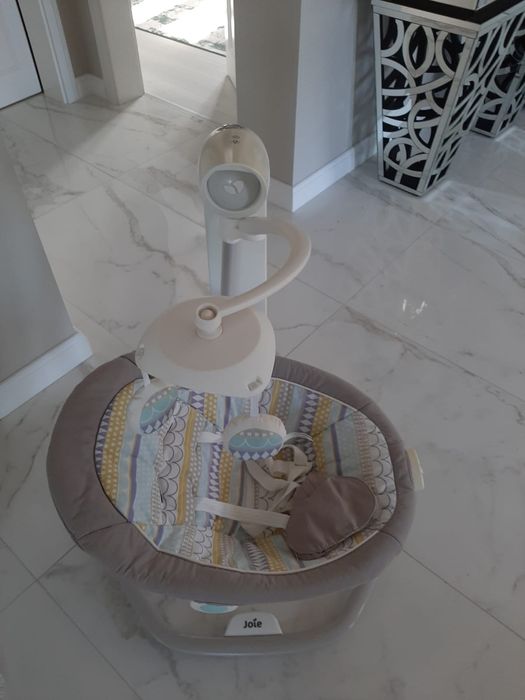 Balansoar bebelusi Joie