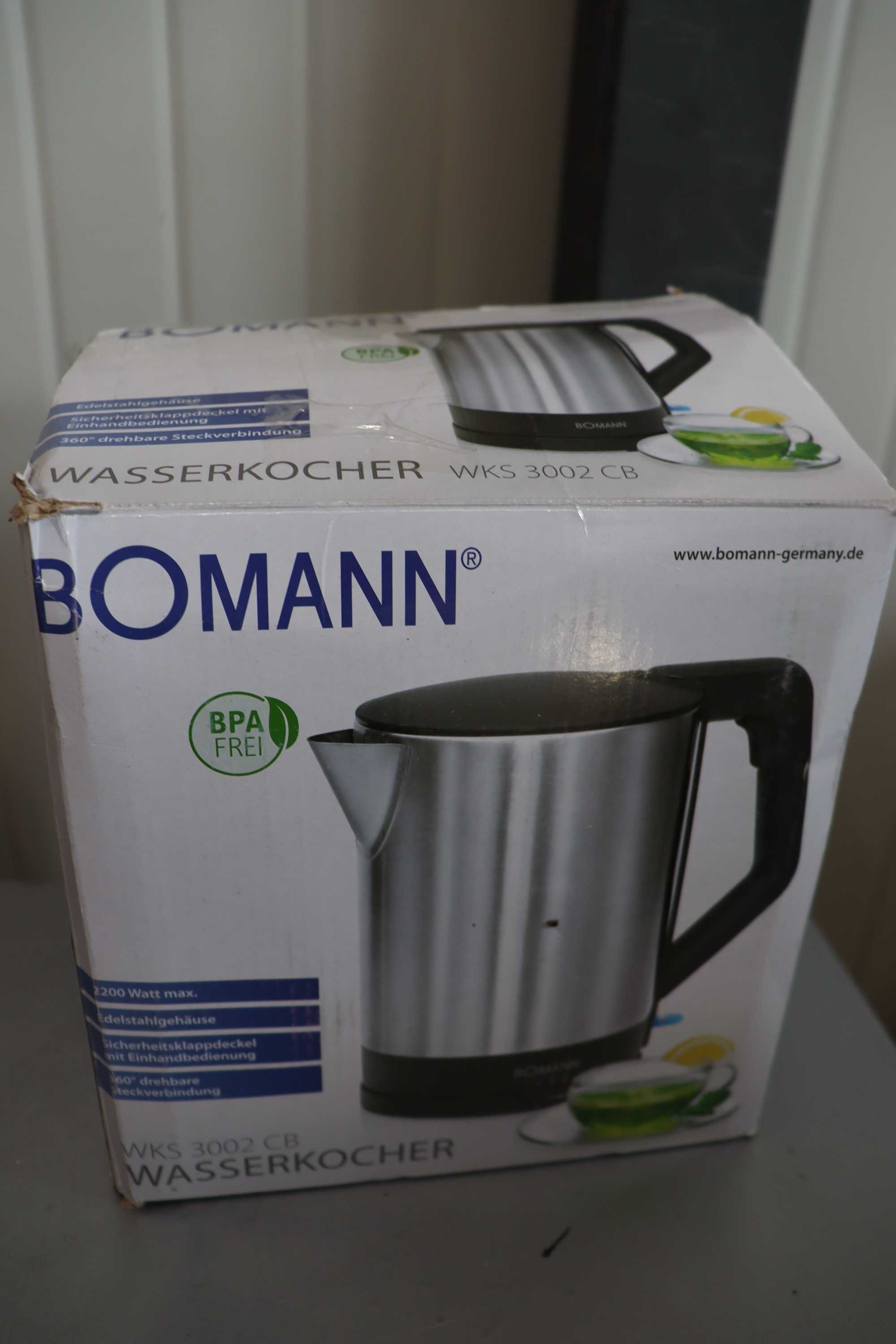 Електрическа Кана 1,5L 2200W Bomann WKS 3002 CB Черна с ДЕФЕКТ