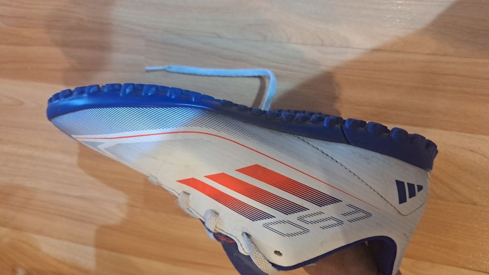 Vând ghete Fotbal Adidas, F50, mărimea 38.5, stare f bună