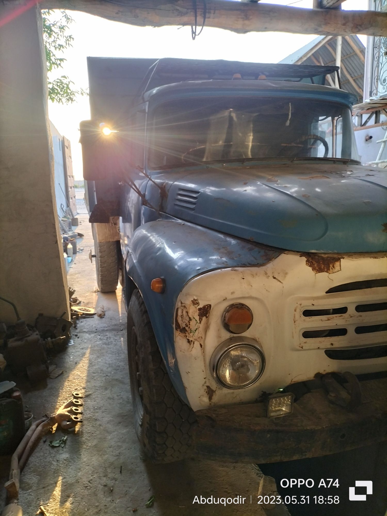 Zil 130 sotladi kelishamiz