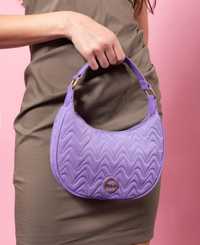 Чанта Pinko, хобо модел, нова с етикет,оригинален продукт!