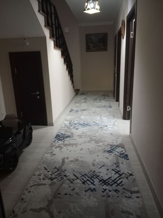 Chirchiq shahrida 2 etajli hovli ijaraga berladi