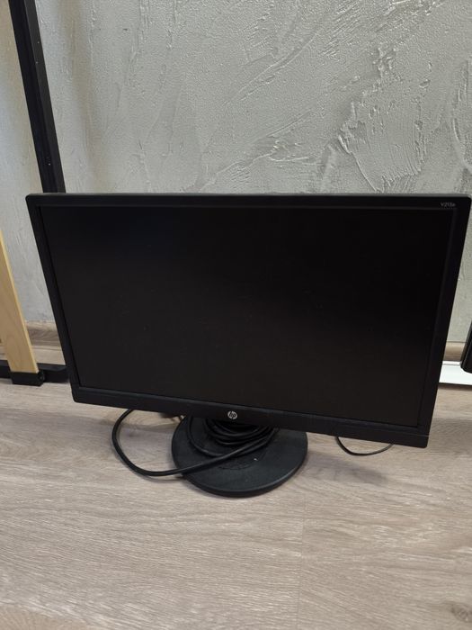 Монитор HP v213a
