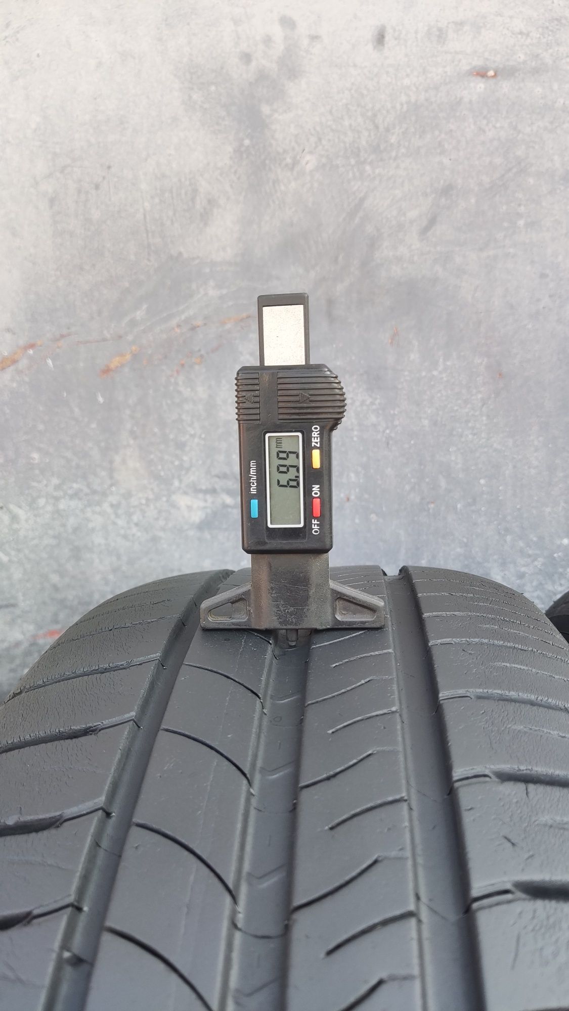 2бр. летни гуми 205/55/16 Michelin Energy Saver  
dot21
6.99 mm
Добро
