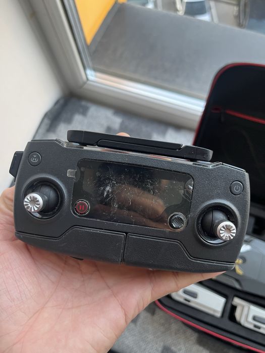 Продаю дрон DJI Mavic pro