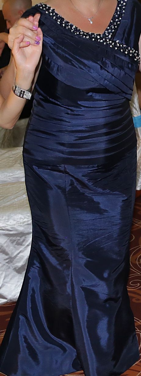 Официална тъмно синя рокля